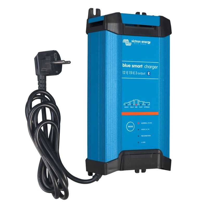 Victron Energy Serie Blue Smart Carica batterie 12V 15A IP22 3 uscite